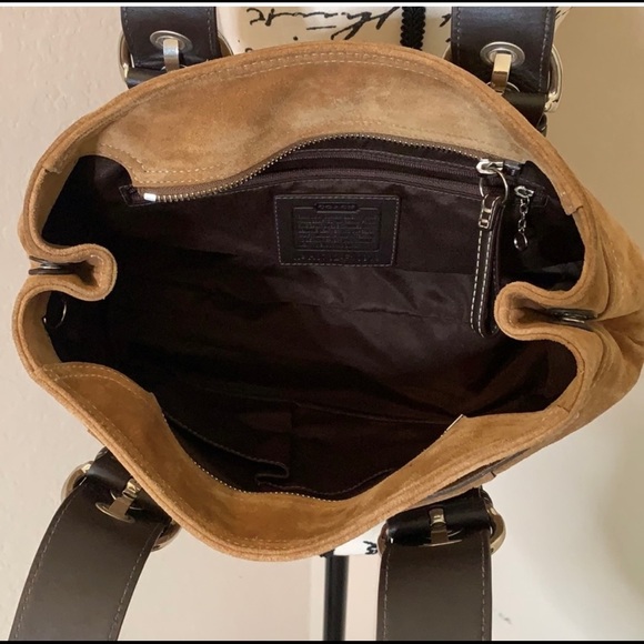 π€ Authentic Coach Suede Satchel Bag Purse - Great Condition π€ - Picture 11 of 11